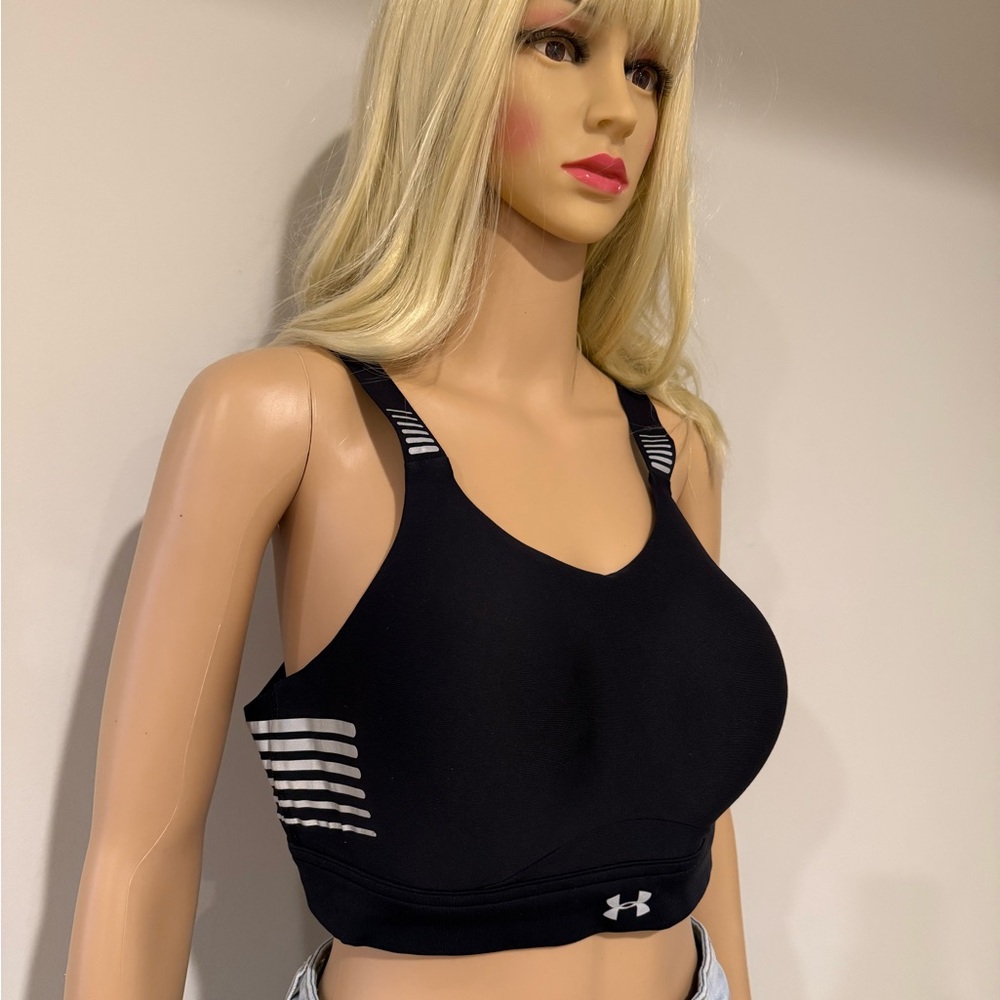 Under Armour Black Sports Bra with Sturdy Stretch Fabric - Picture 2 of 5